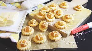 pineapple tarts
