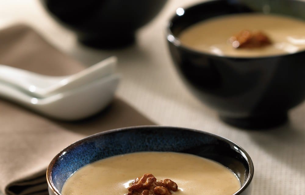 walnut sweet soup Chinese dessert