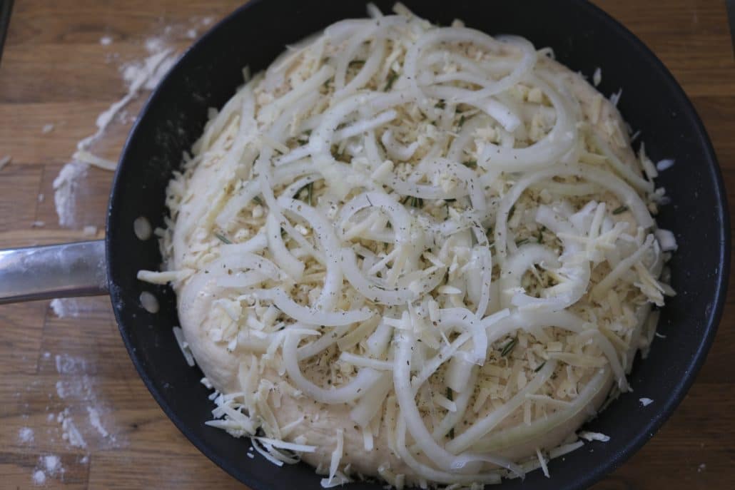 Fugazzeta before the oven